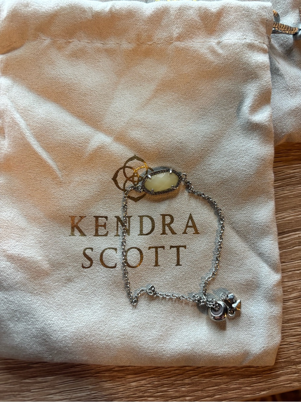Kendra Scott Silver Bracelet with Cream Oval Stone